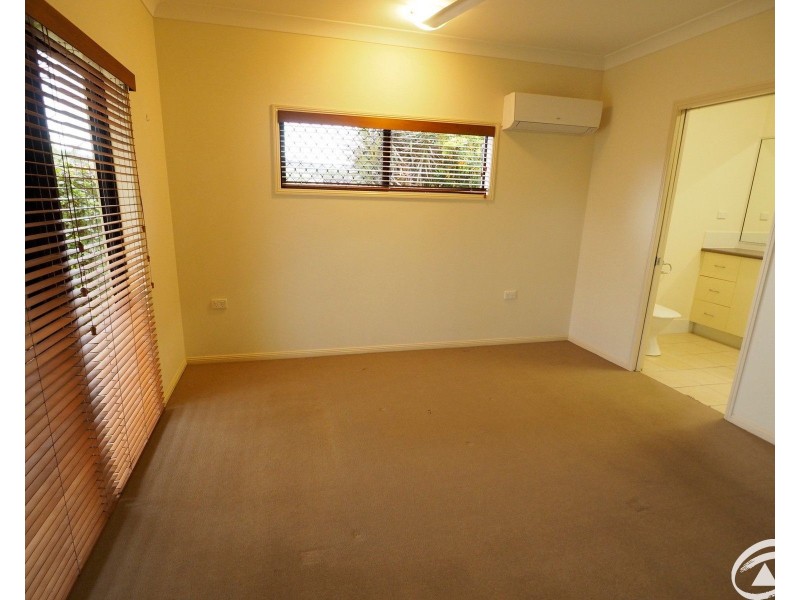 17 Findlay Street, Brinsmead QLD 4870