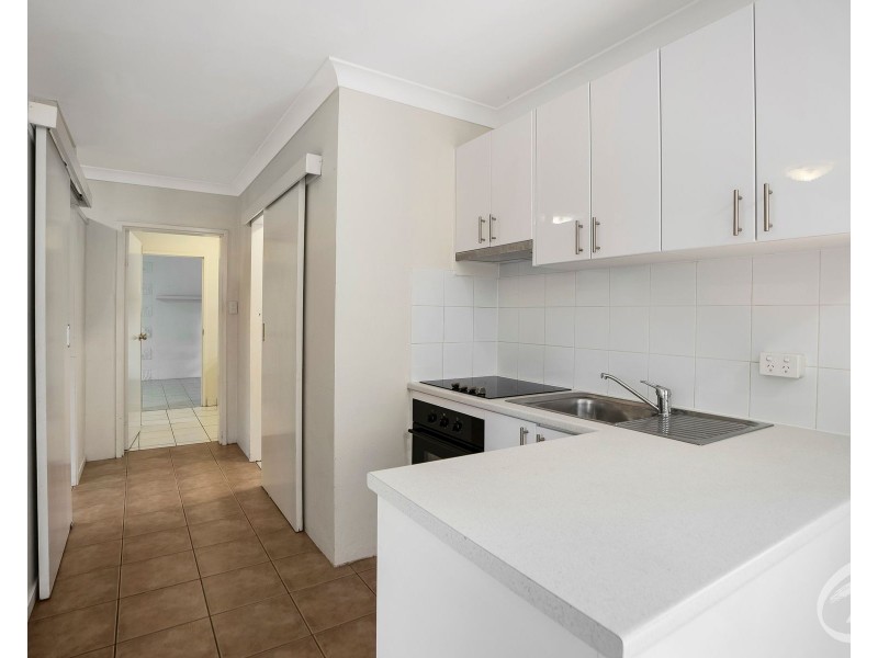 5/30 Charles Street, Cairns North QLD 4870