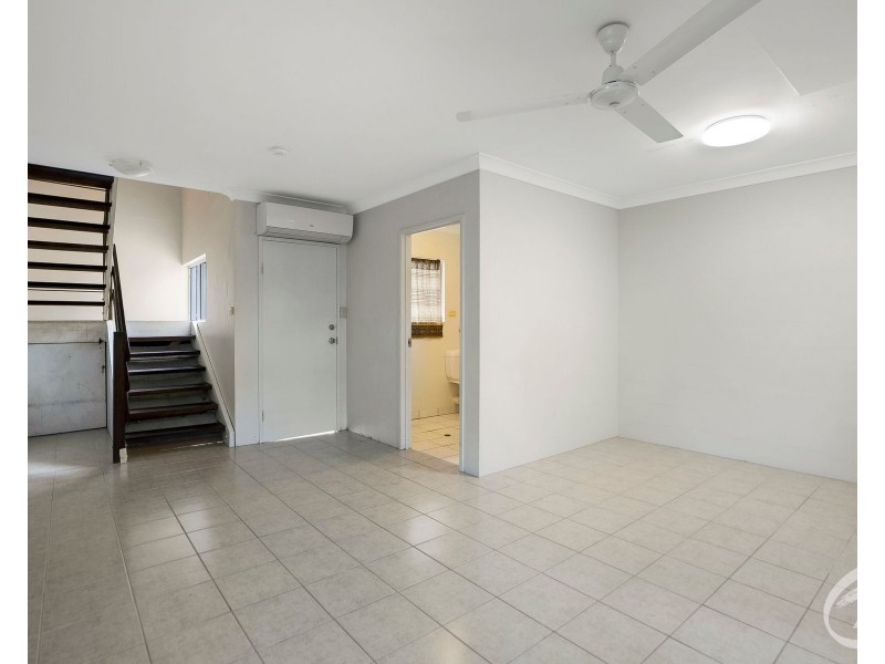 5/30 Charles Street, Cairns North QLD 4870