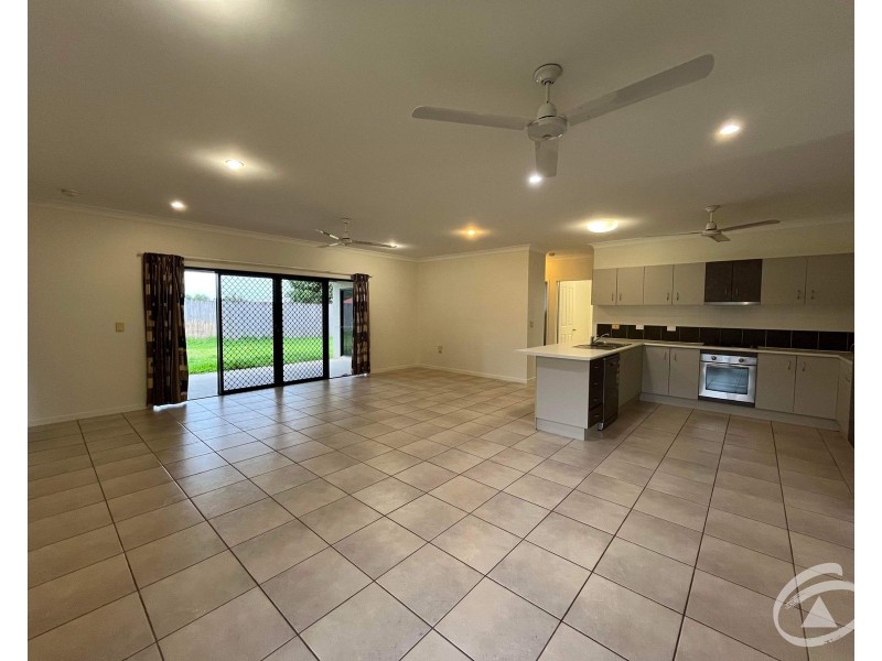 8 Laidley Street, Edmonton QLD 4869