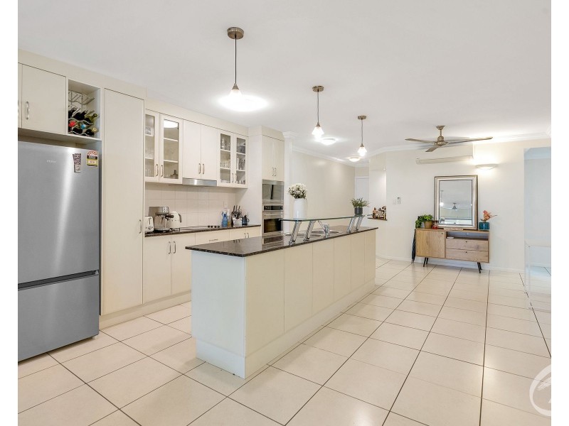 12/75 Spence Street, Cairns City QLD 4870