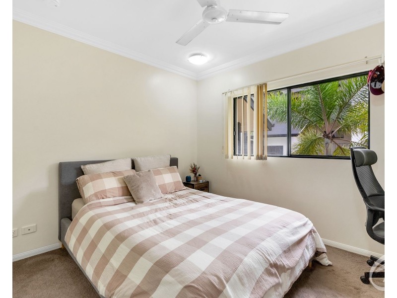 12/75 Spence Street, Cairns City QLD 4870