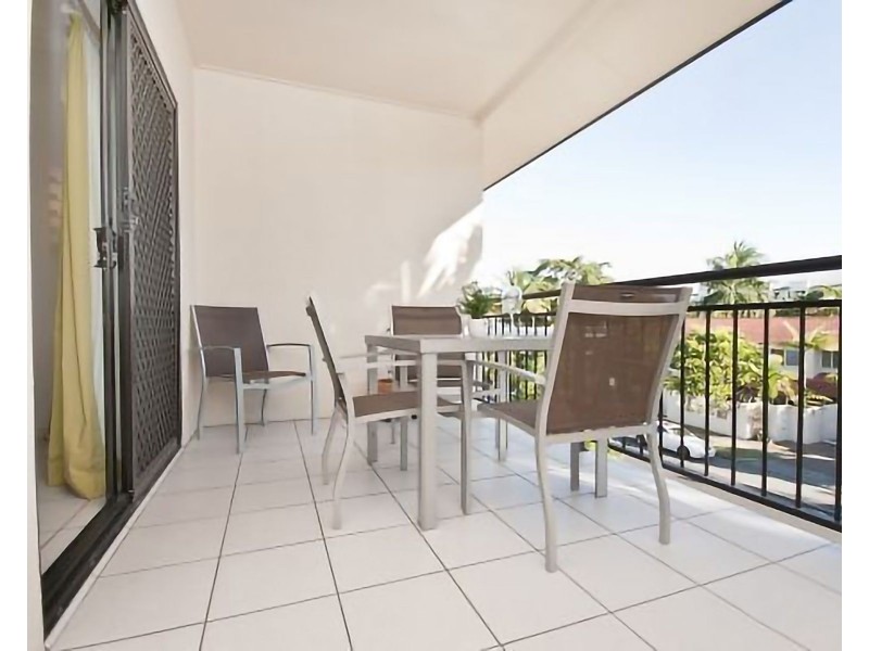 10/72-76 Digger Street, Cairns North QLD 4870