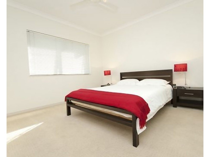 10/72-76 Digger Street, Cairns North QLD 4870