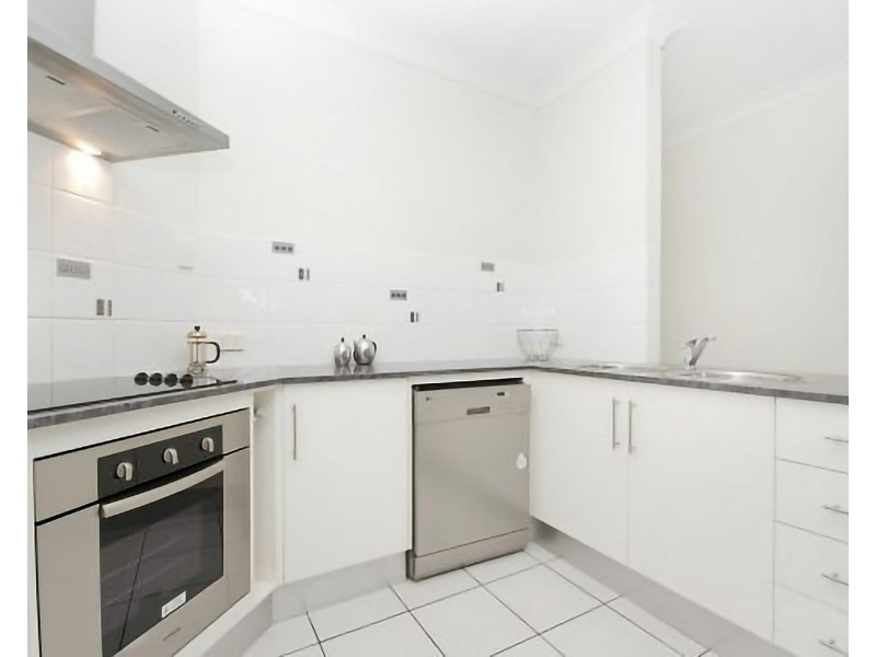 10/72-76 Digger Street, Cairns North QLD 4870
