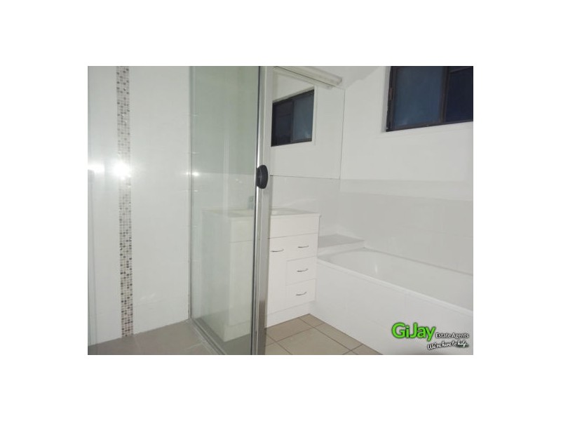 479 Warrigal Rd, Eight Mile Plains QLD 4113