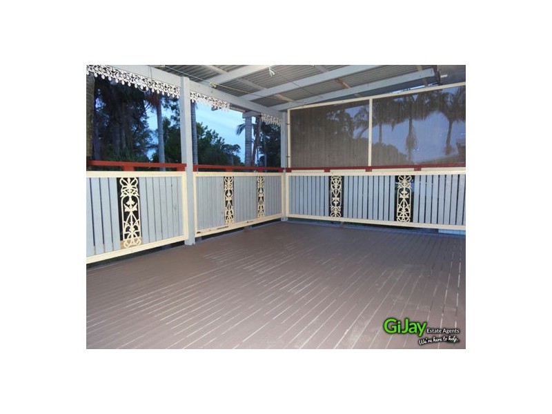 32 Waratah Drive, Crestmead QLD 4132