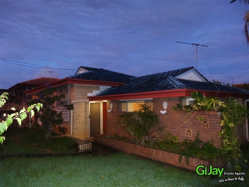 523 Mains Rd, Macgregor QLD 4109