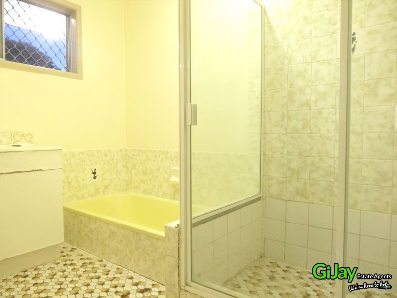 523 Mains Rd, Macgregor QLD 4109