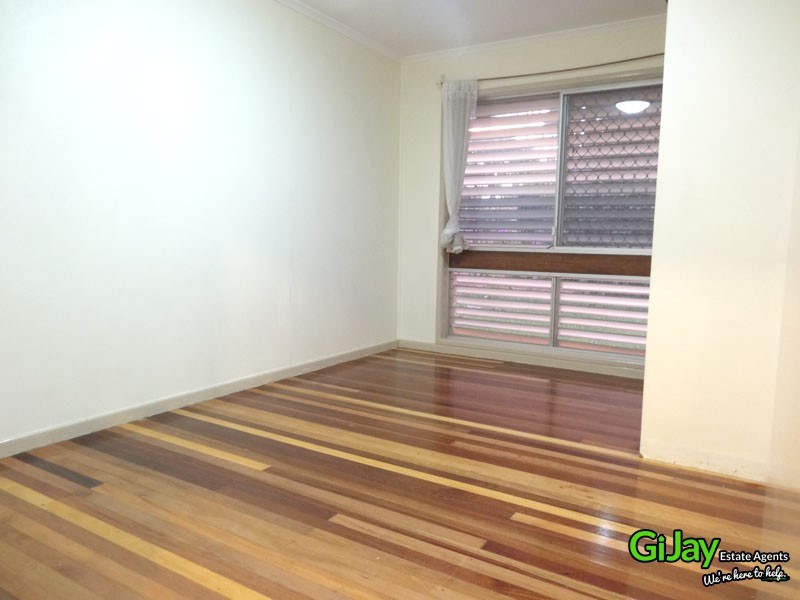 523 Mains Rd, Macgregor QLD 4109