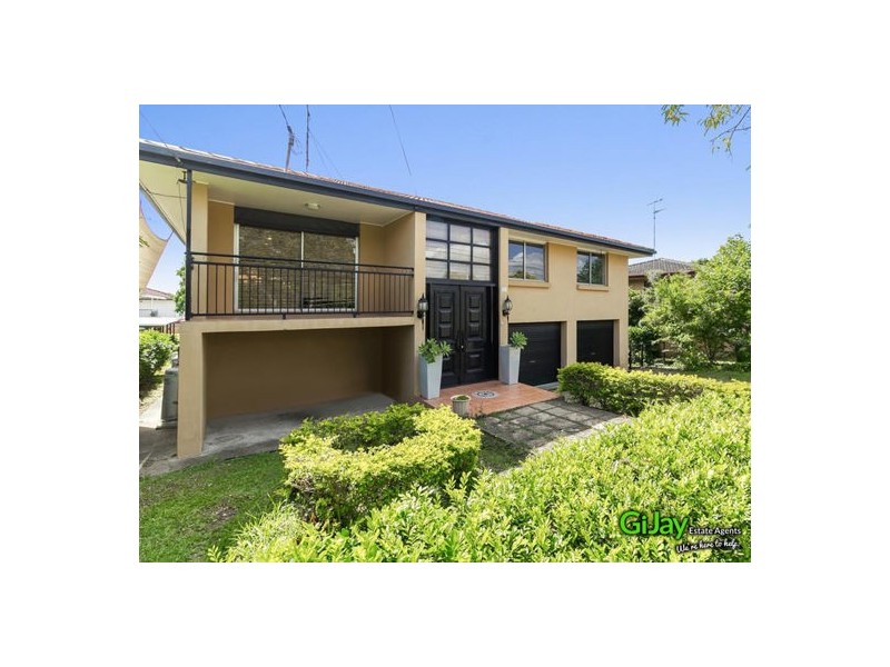4 Jilloong St, Mansfield QLD 4122