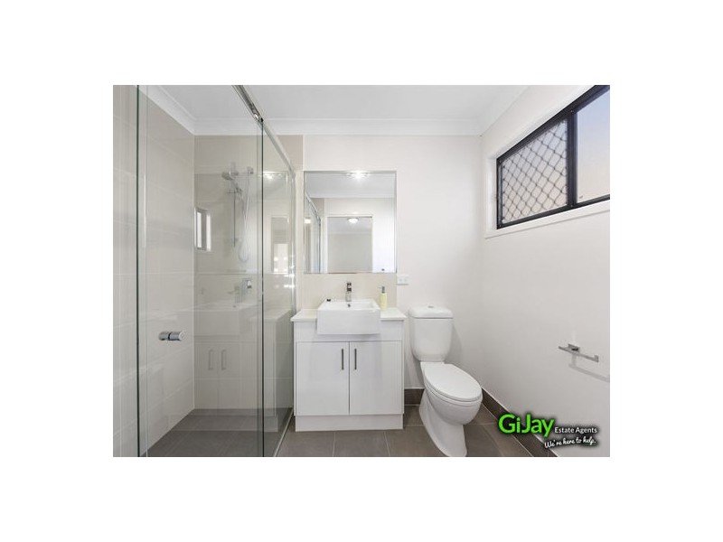 1/125 Ekibin Rd, Annerley QLD 4103