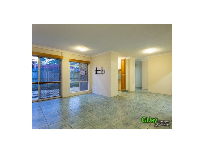 4 Kidd St,, Robertson QLD 4109