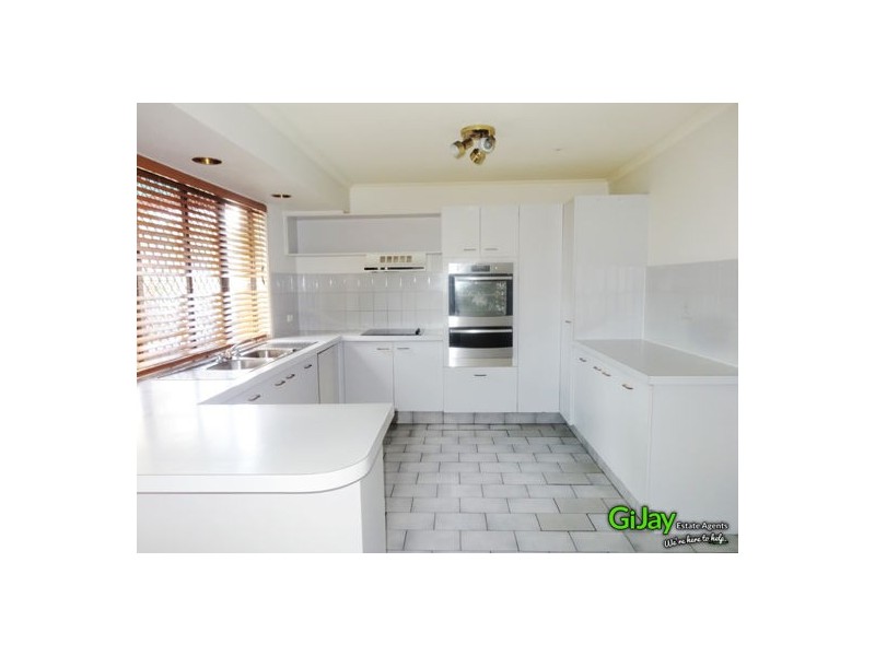 18 Marsala Street, Calamvale QLD 4116
