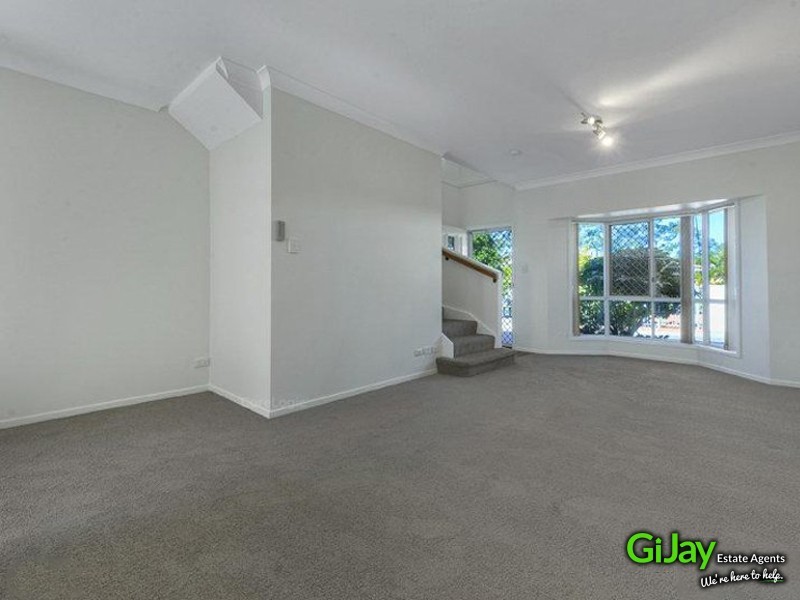 1/27-35 Lani Street, Wishart QLD 4122