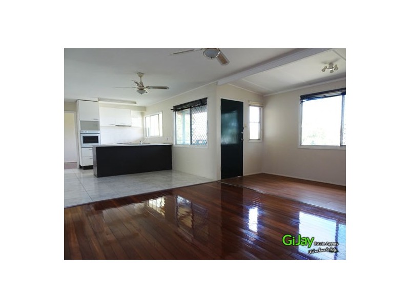 17 Moore St, Logan Central QLD 4114