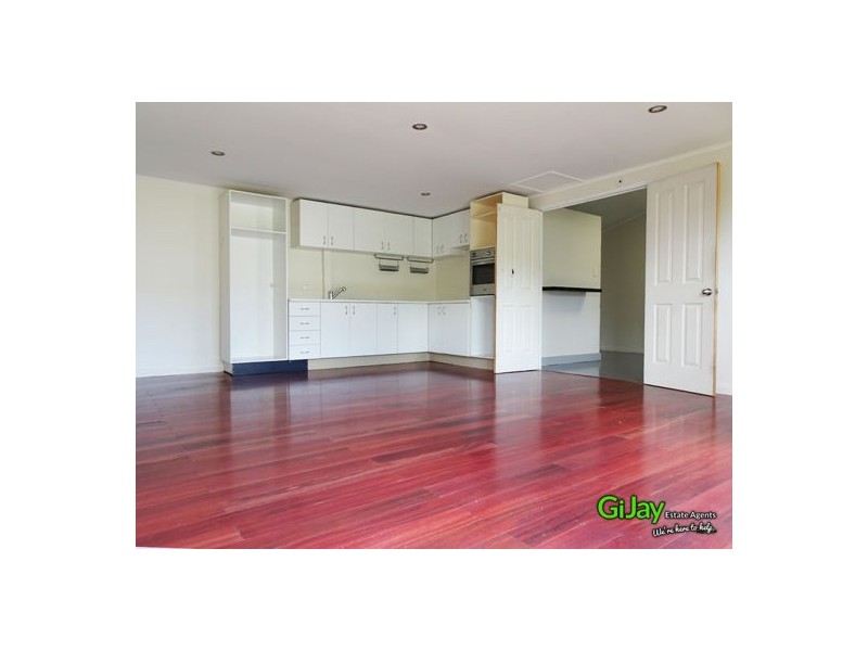 17 Moore St, Logan Central QLD 4114