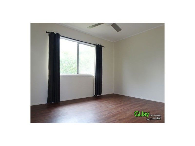 17 Moore St, Logan Central QLD 4114