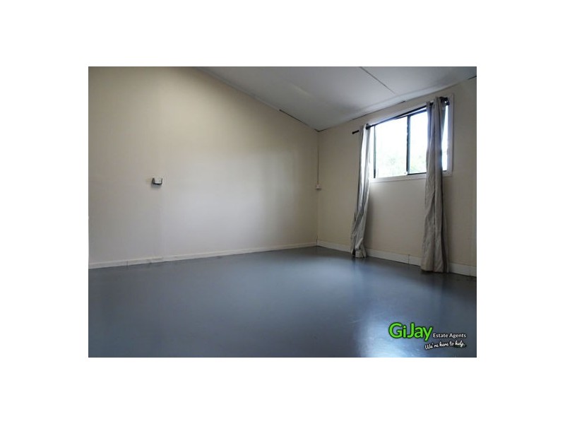 17 Moore St, Logan Central QLD 4114