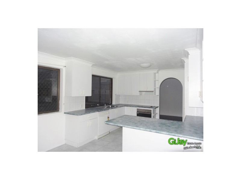 479 Warrigal Rd, Eight Mile Plains QLD 4113