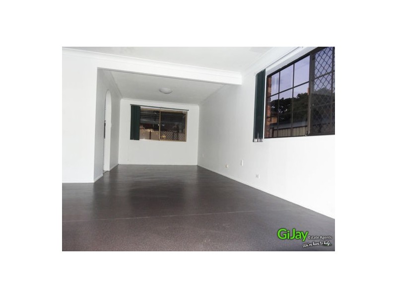 479 Warrigal Rd, Eight Mile Plains QLD 4113