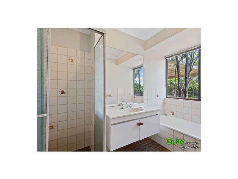 5 Ammons St, Browns Plains QLD 4118