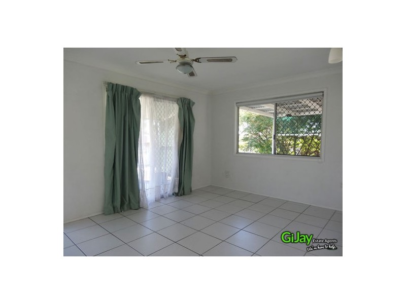 9 Oakdale St, Browns Plains QLD 4118