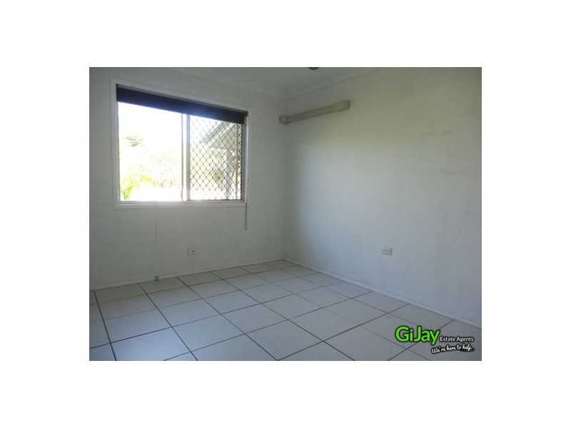 9 Oakdale St, Browns Plains QLD 4118