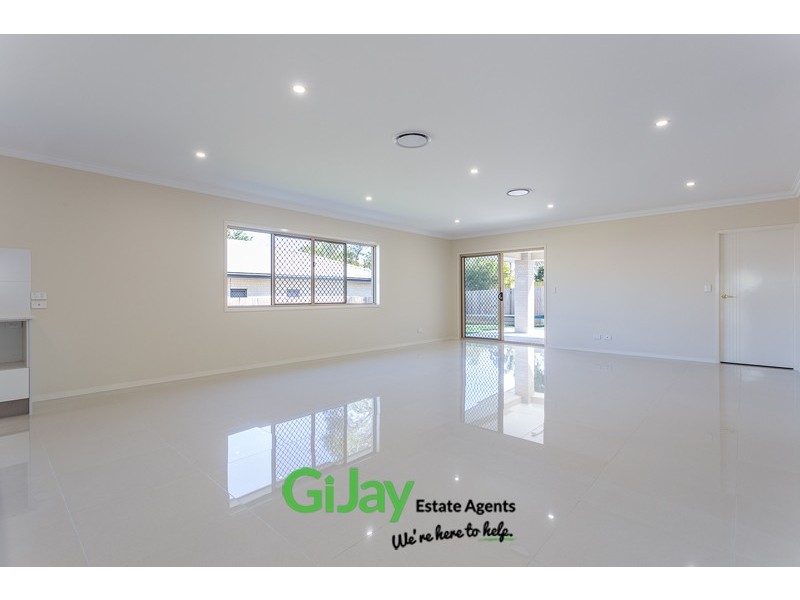 63 Tuckett Rd, Salisbury QLD 4107