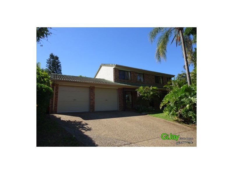33 Farnworth St, Chapel Hill QLD 4069