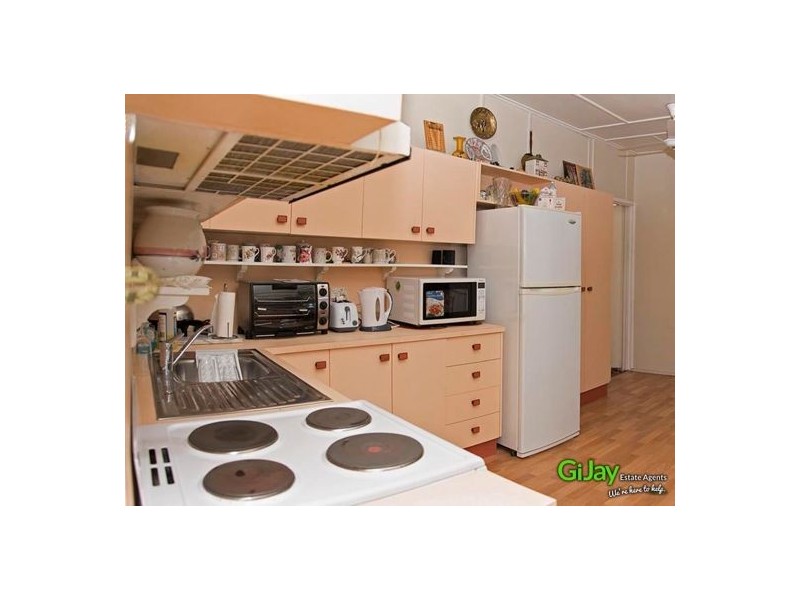 12 Perkins St, Upper Mount Gravatt QLD 4122