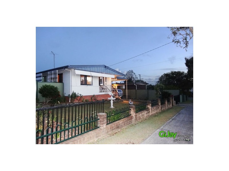 5 Moore St, Logan Central QLD 4114