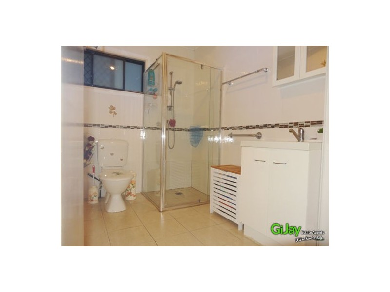 5 Moore St, Logan Central QLD 4114