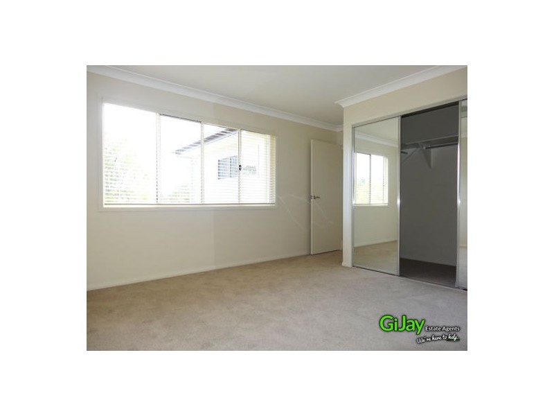 2/5 Clausen St, Mount Gravatt East QLD 4122