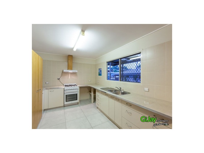 71 Troughton Rd, Sunnybank QLD 4109