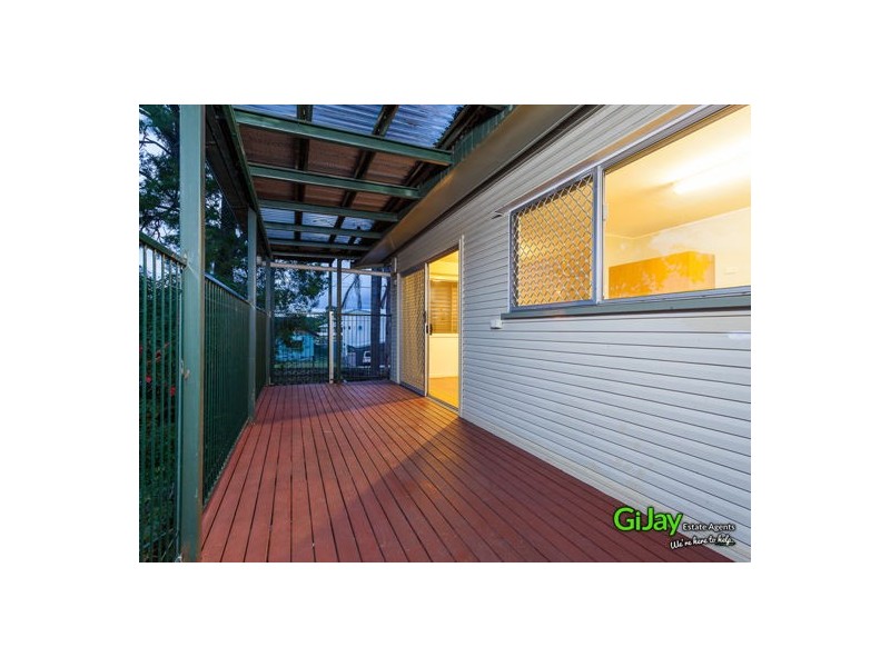 71 Troughton Rd, Sunnybank QLD 4109
