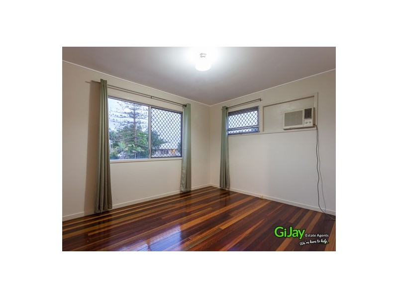 71 Troughton Rd, Sunnybank QLD 4109