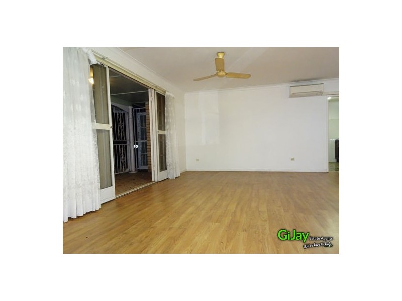 44 Macadamia St, Macgregor QLD 4109