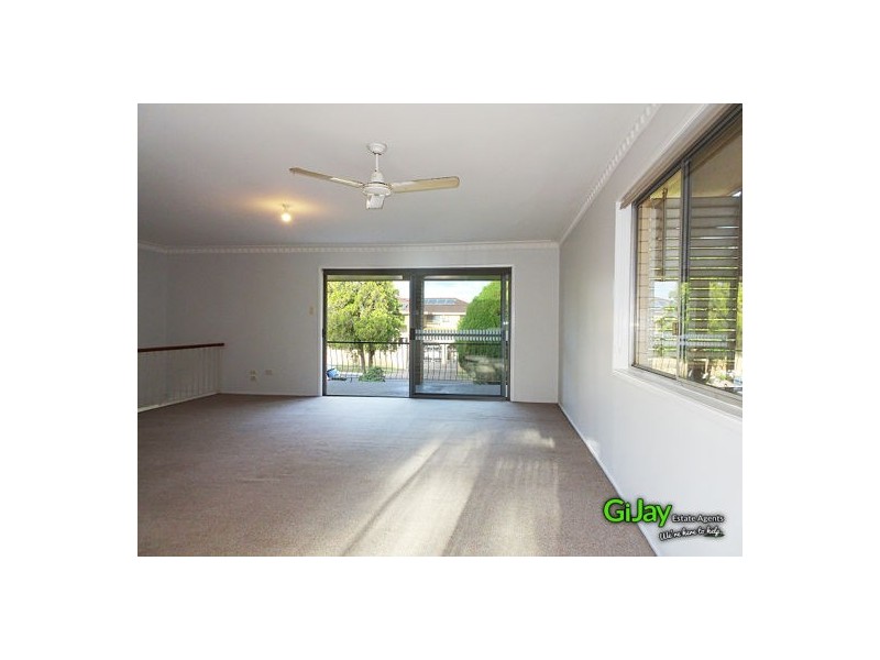 123 Ham Road, Mansfield QLD 4122