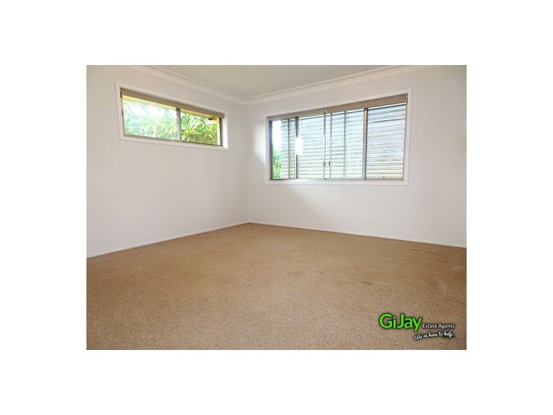 123 Ham Road, Mansfield QLD 4122