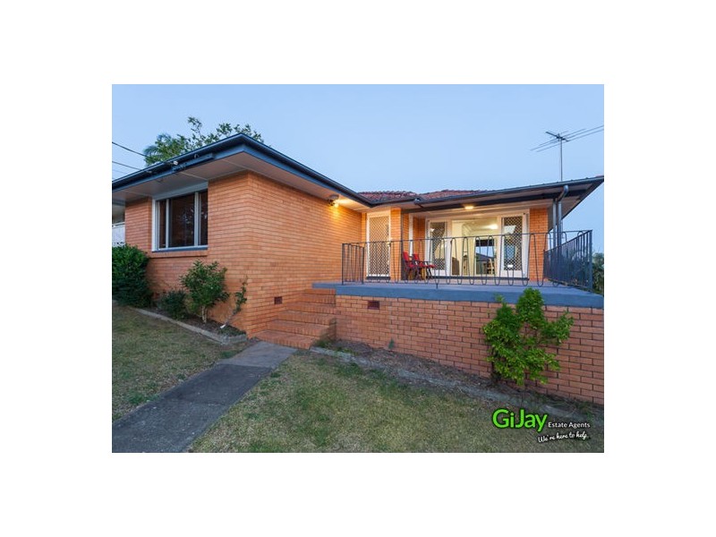 7 Cresthaven Dr, Mansfield QLD 4122