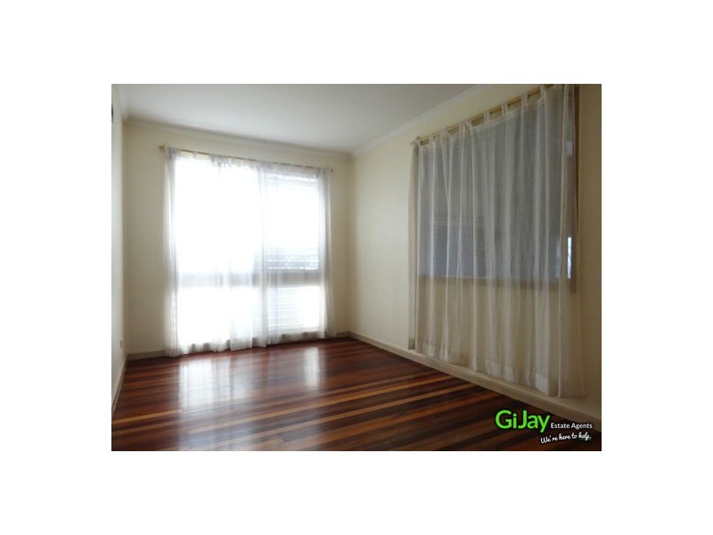 523 Mains Rd, Macgregor QLD 4109