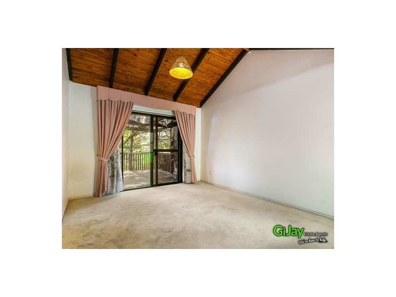 819A Cavendish Road, Holland Park QLD 4121