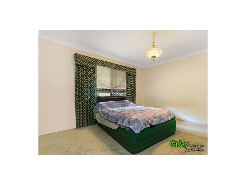 819A Cavendish Road, Holland Park QLD 4121