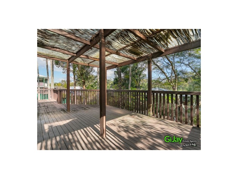 819A Cavendish Road, Holland Park QLD 4121