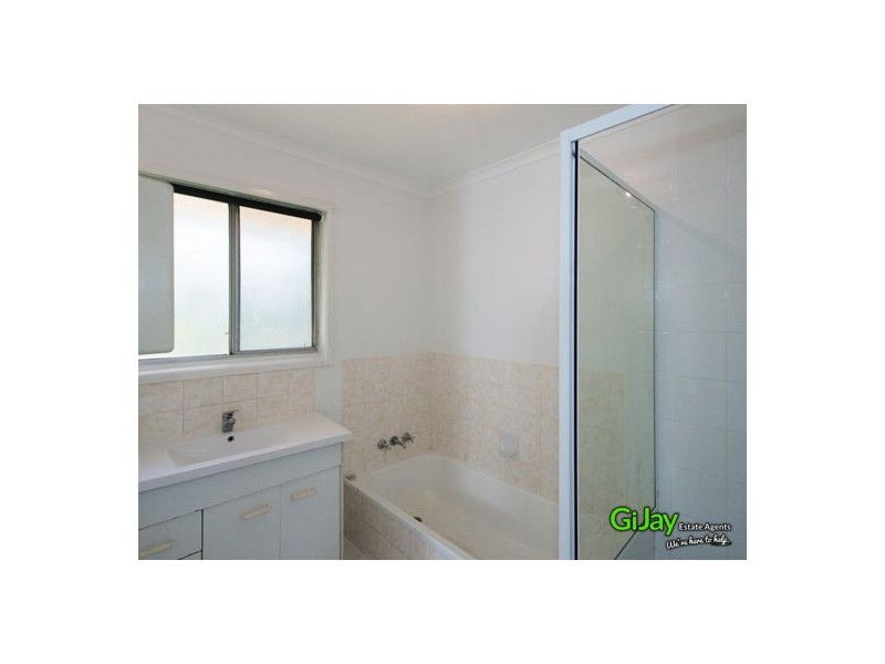 28 Begonia St, Browns Plains QLD 4118