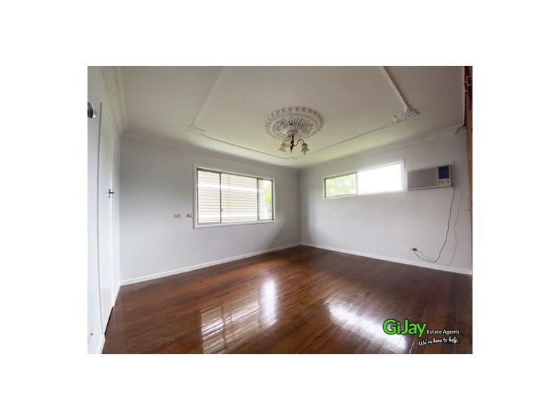 481 Warrigal Rd, Eight Mile Plains QLD 4113