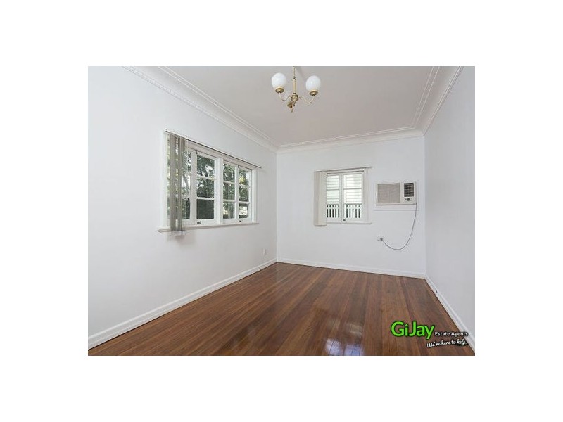 821 Cavendish Road, Holland Park QLD 4121