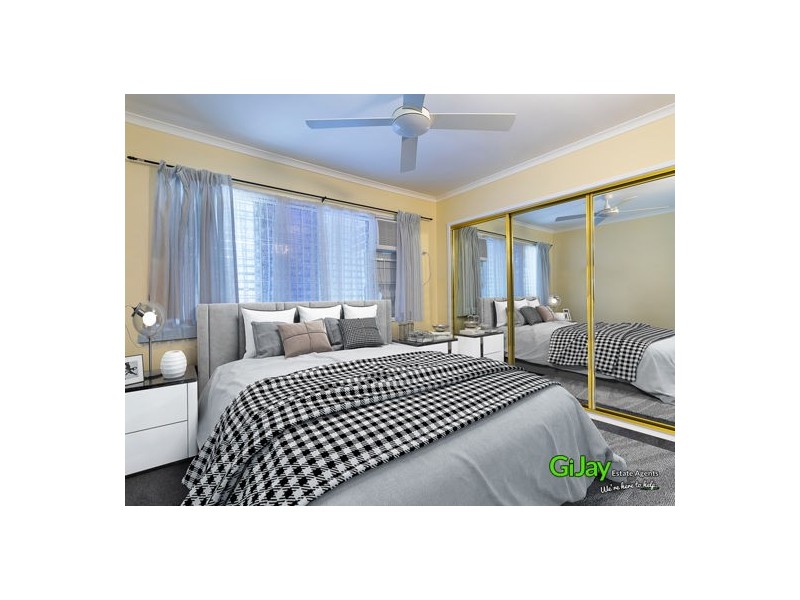 57 Dobbs St, Holland Park West QLD 4121