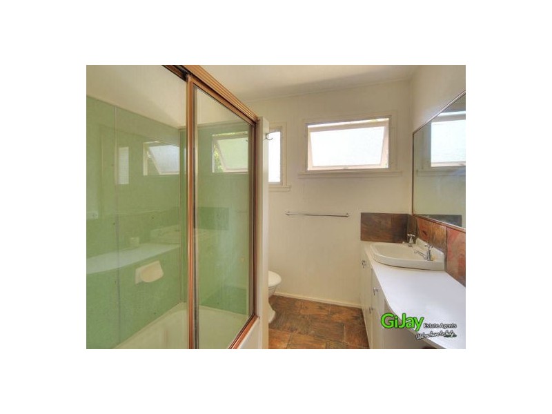 2 Hinton St, Runcorn QLD 4113